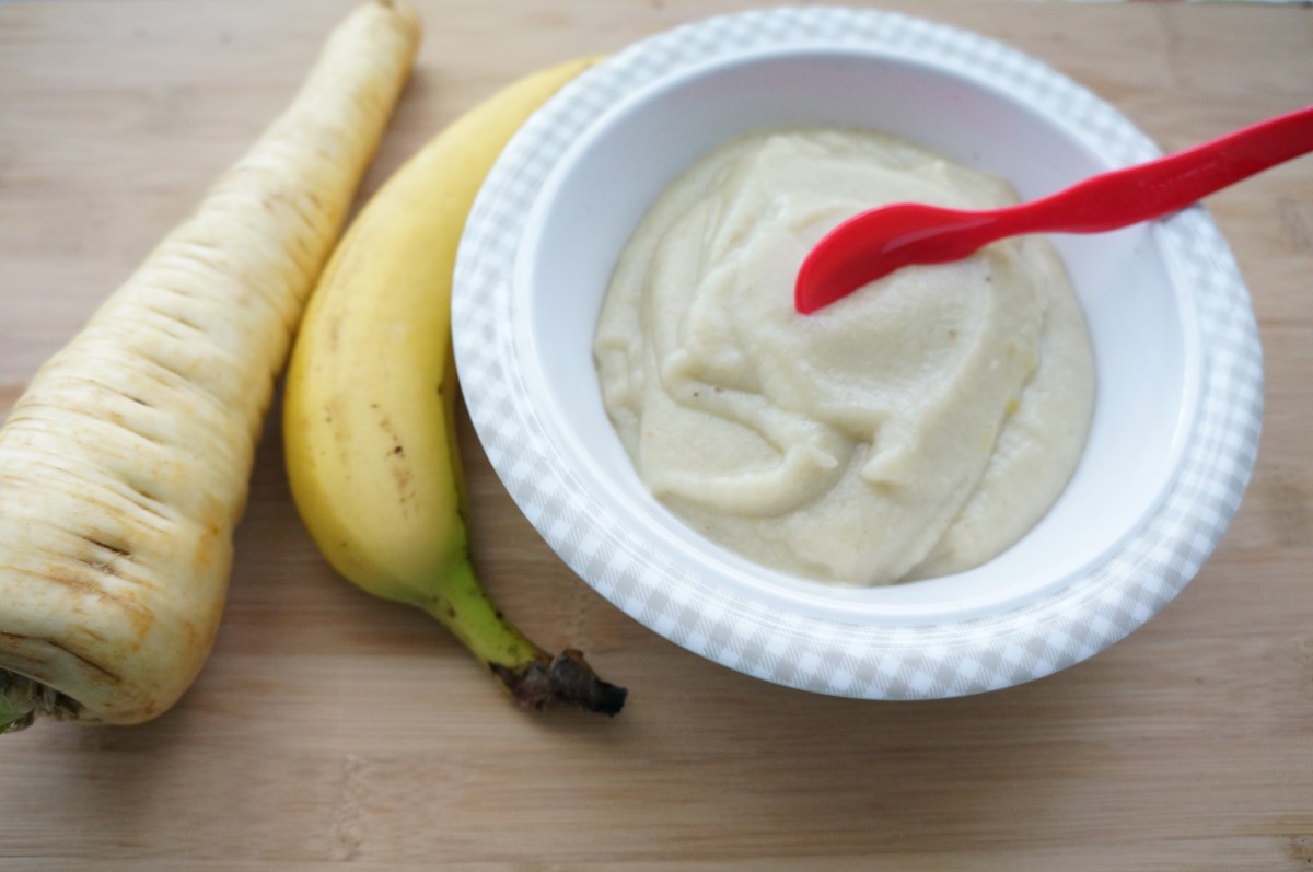 Bananen-Pastinakenbrei mit Hirse - Happy Veggie Baby
